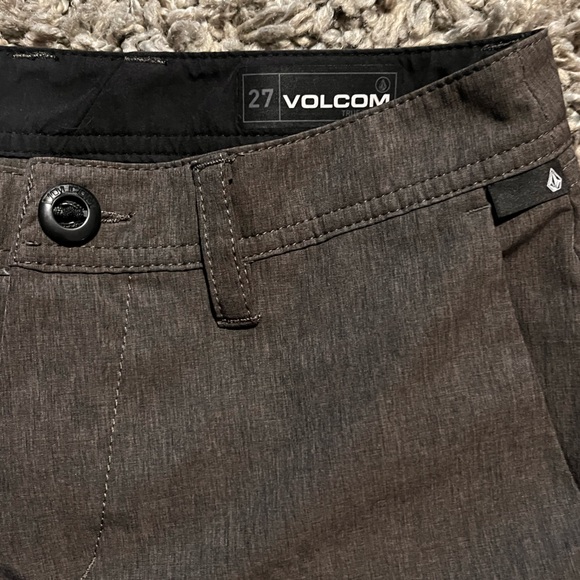 Volcom Youth Sz 27/14 Hybrid Shorts - Picture 3 of 3
